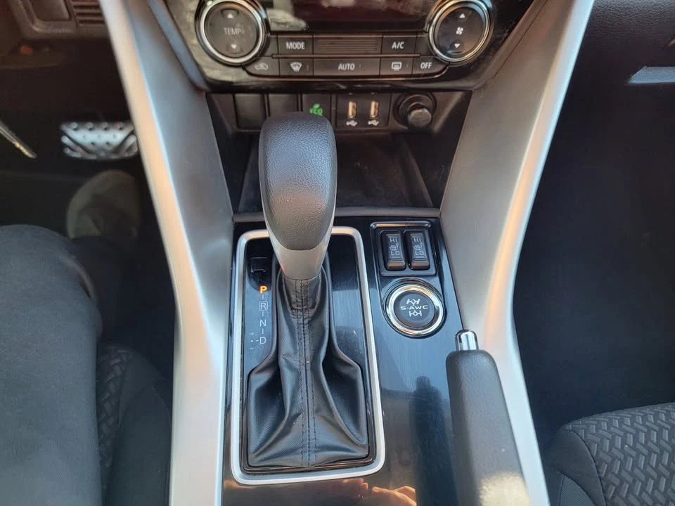 2022 Mitsubishi Eclipse Cross - Image 15 of 18