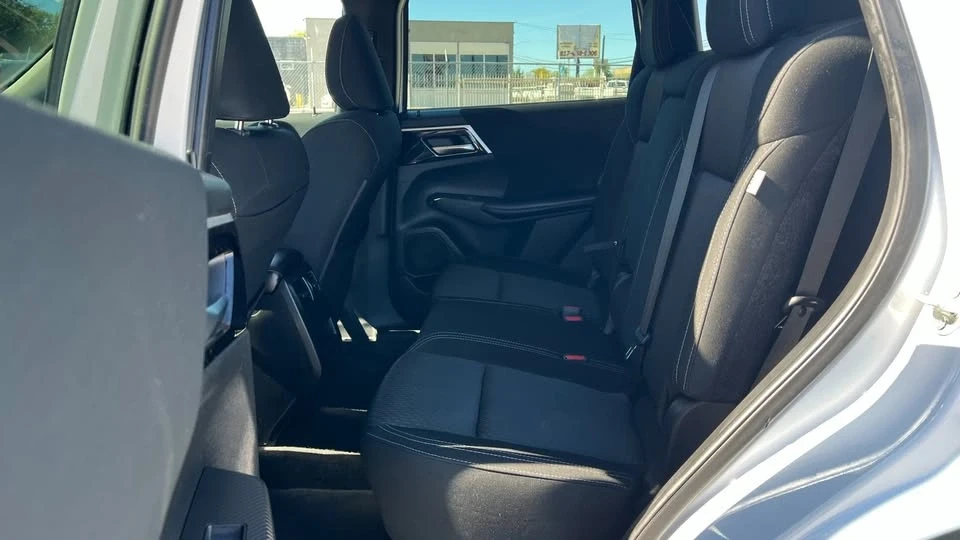 2022 Mitsubishi Outlander - Image 5 of 7