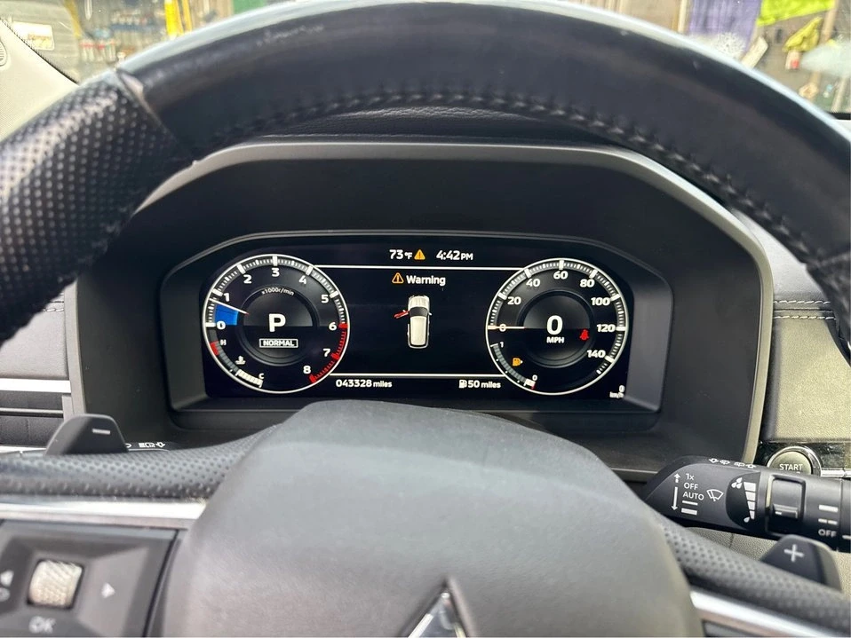 2022 Mitsubishi Outlander - Image 15 of 19
