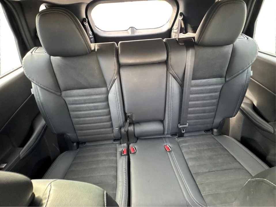 2022 Mitsubishi Outlander - Image 14 of 19