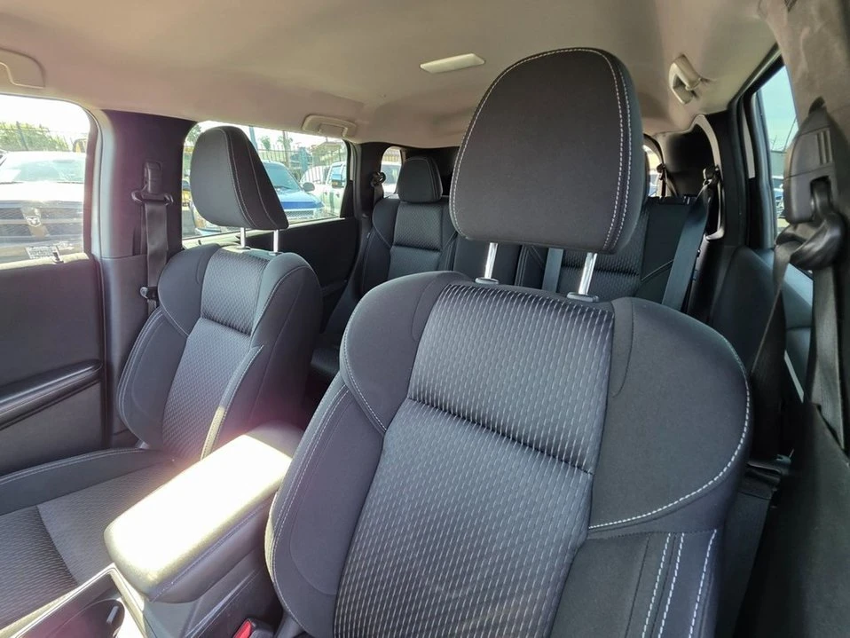 2022 Mitsubishi Outlander - Image 6 of 11