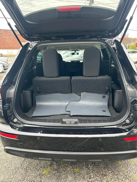 2022 Mitsubishi Outlander - Image 15 of 16