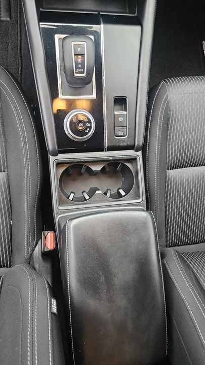 2022 Mitsubishi Outlander - Image 9 of 12
