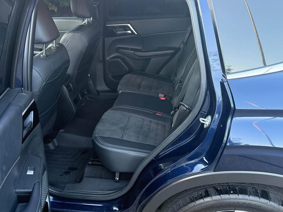 2022 Mitsubishi Outlander - Image 12 of 15