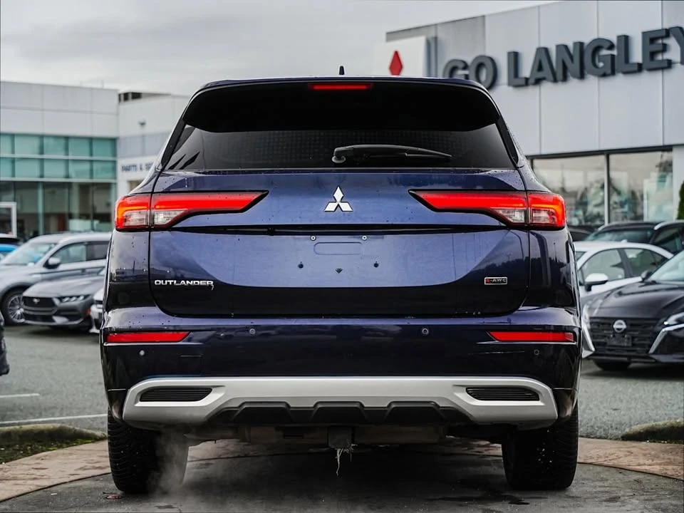 2022 Mitsubishi Outlander - Image 7 of 20