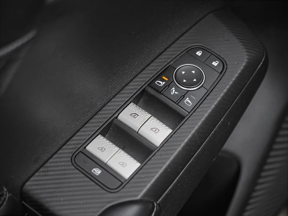 2022 Mitsubishi Outlander - Image 14 of 20