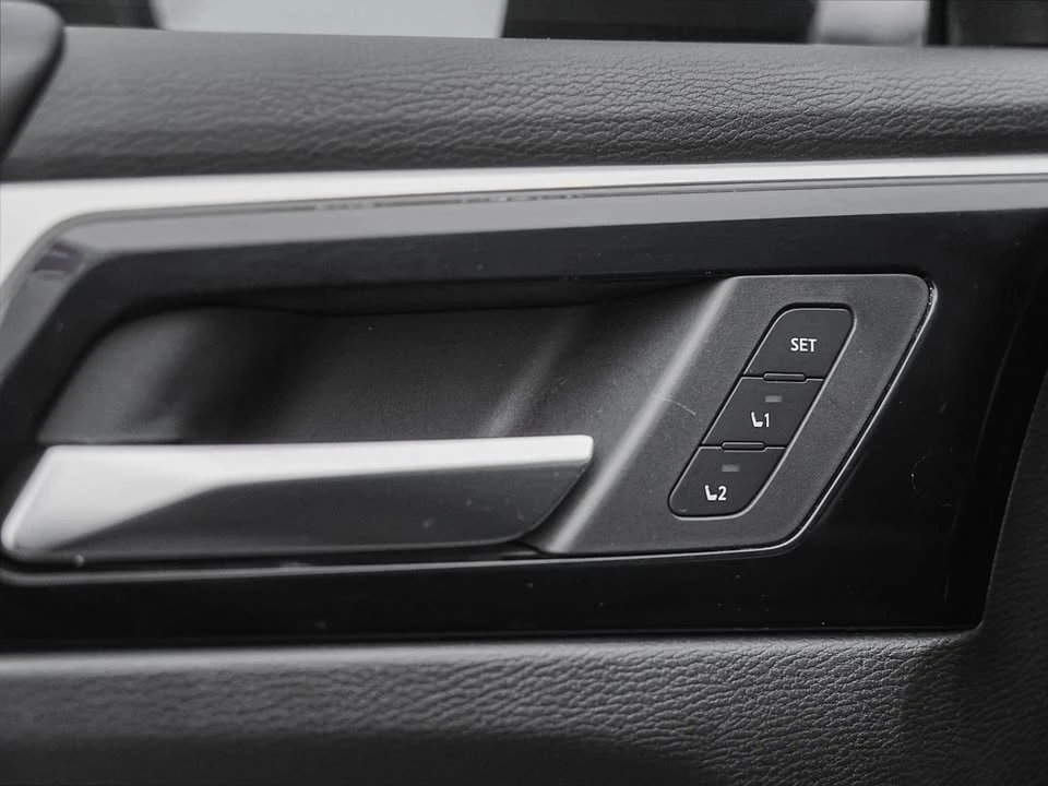 2022 Mitsubishi Outlander - Image 13 of 20