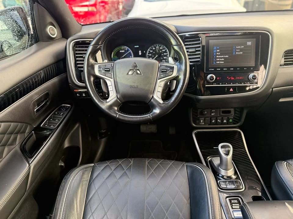 2022 Mitsubishi Outlander - Image 10 of 20