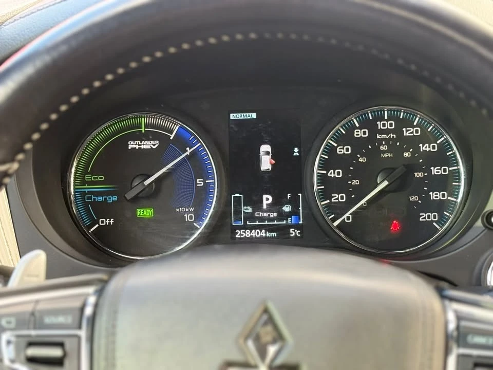2022 Mitsubishi Outlander - Image 13 of 20