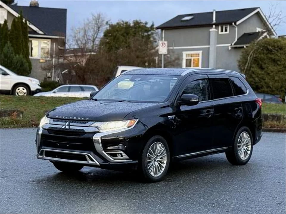 2022 Mitsubishi Outlander - Image 3 of 19