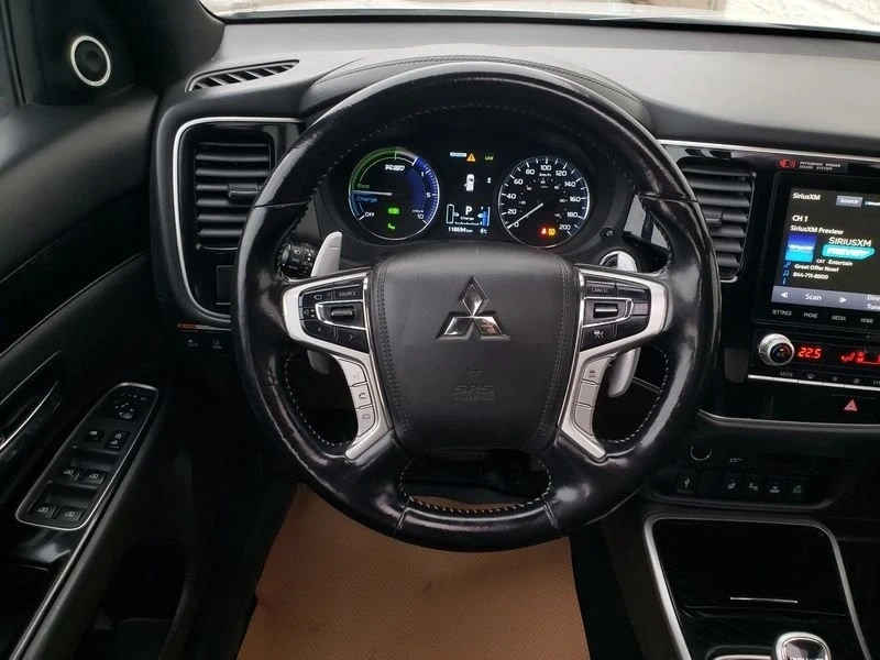 2022 Mitsubishi Outlander - Image 9 of 20