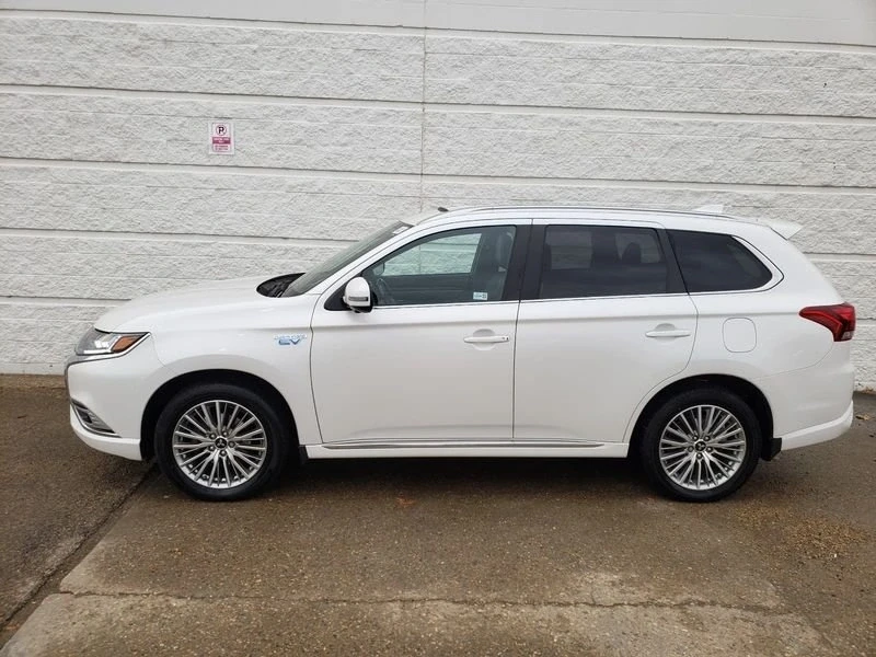 2022 Mitsubishi Outlander - Image 3 of 20