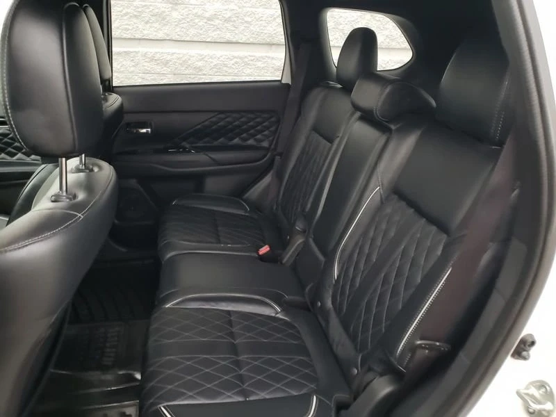 2022 Mitsubishi Outlander - Image 20 of 20