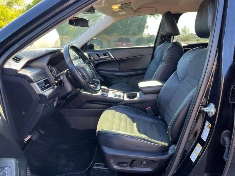 2022 Mitsubishi Outlander - Image 6 of 14