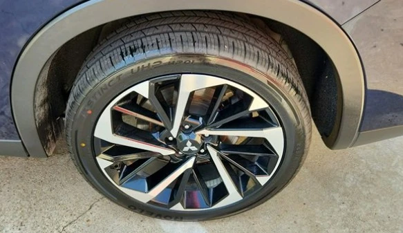 2022 Mitsubishi Outlander - Image 14 of 14