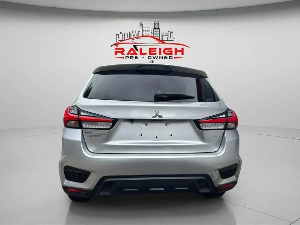 2022 Mitsubishi Outlander - Image 5 of 19