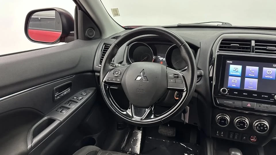 2022 Mitsubishi Outlander - Image 17 of 17
