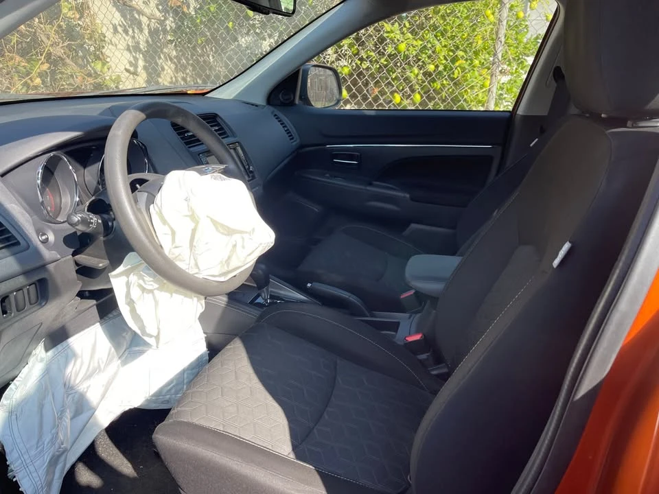 2022 Mitsubishi Outlander Sport - Image 11 of 17