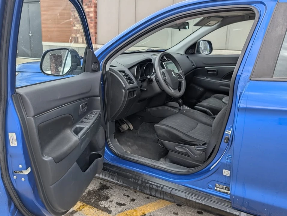 2022 Mitsubishi RVR - Image 5 of 10