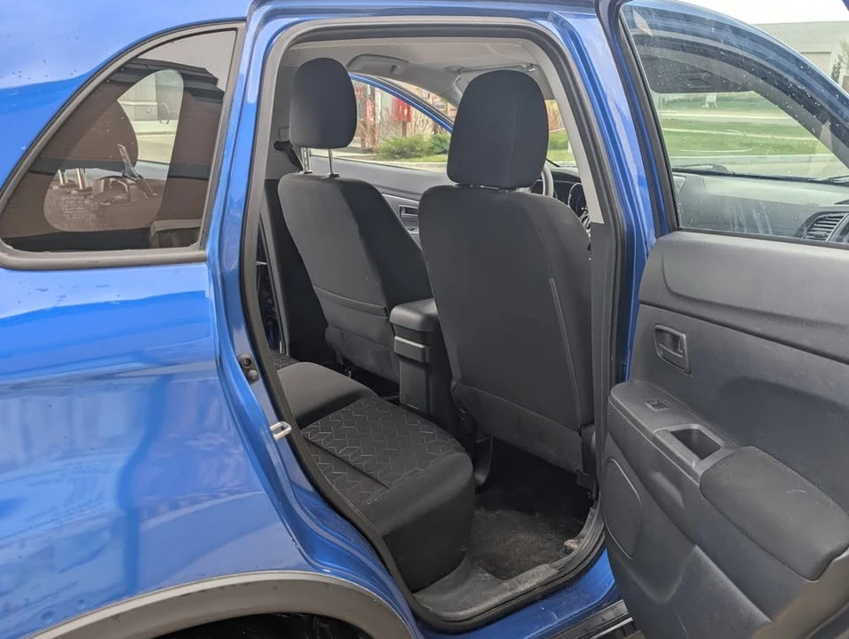 2022 Mitsubishi RVR - Image 7 of 10