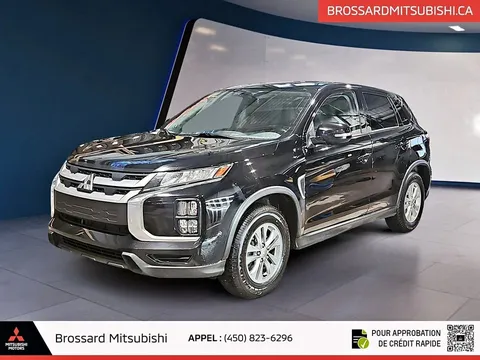 2022 Mitsubishi RVR SE