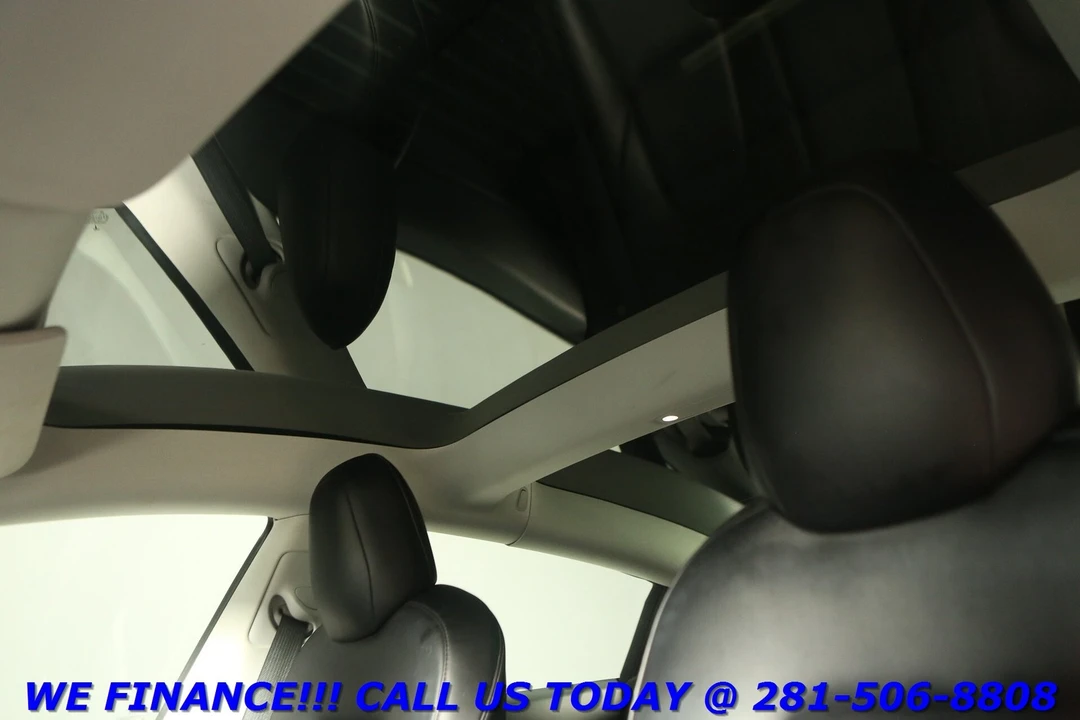 2022 Tesla Model 3 Performance - Image 11 of 21