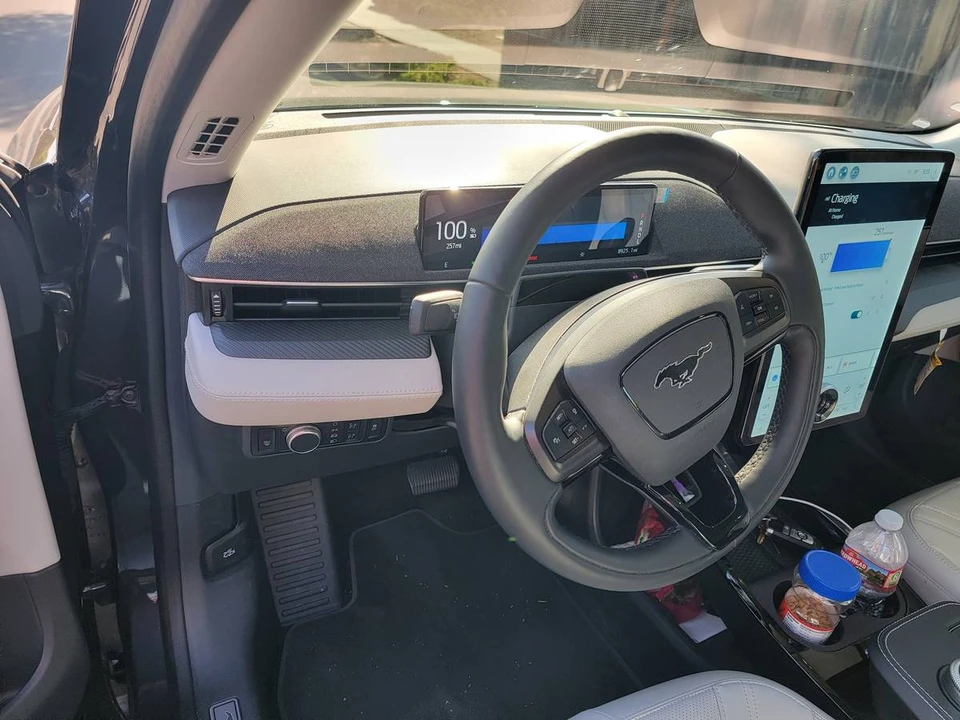 2022 Ford Mustang Mach-E - Image 9 of 18