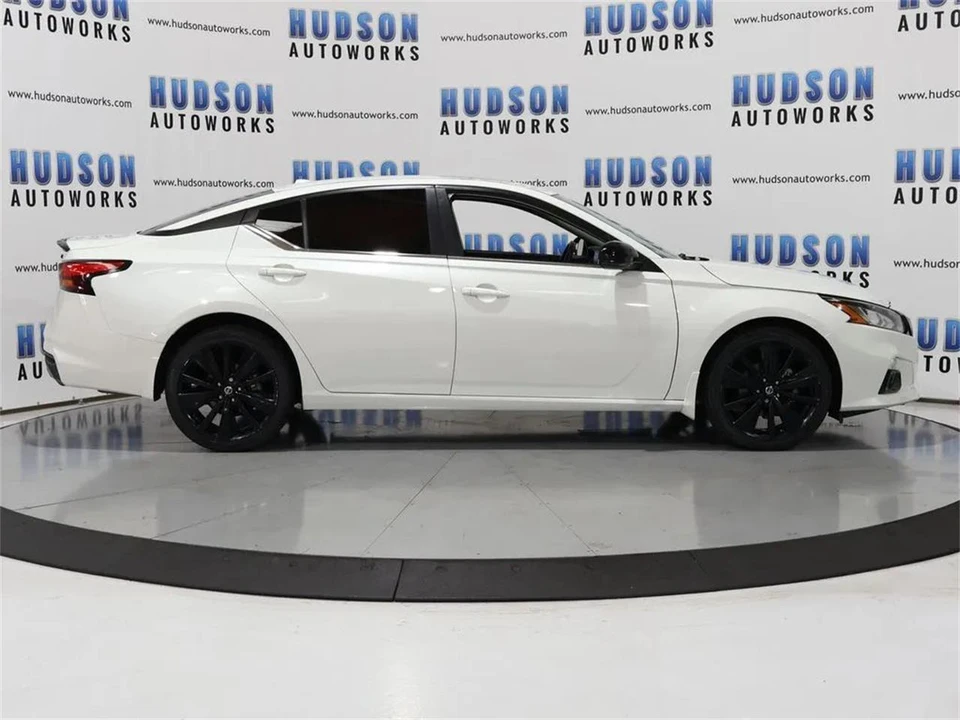 2022 Nissan Altima 6th Gen - Image 7 of 31