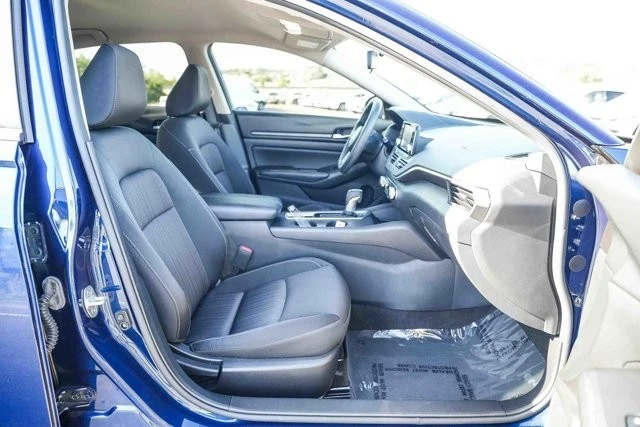 2022 Nissan Altima 6th Gen - Image 16 of 21