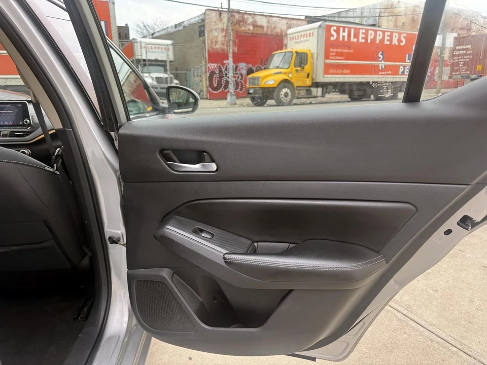 2022 Nissan Altima 6th Gen - Image 19 of 21