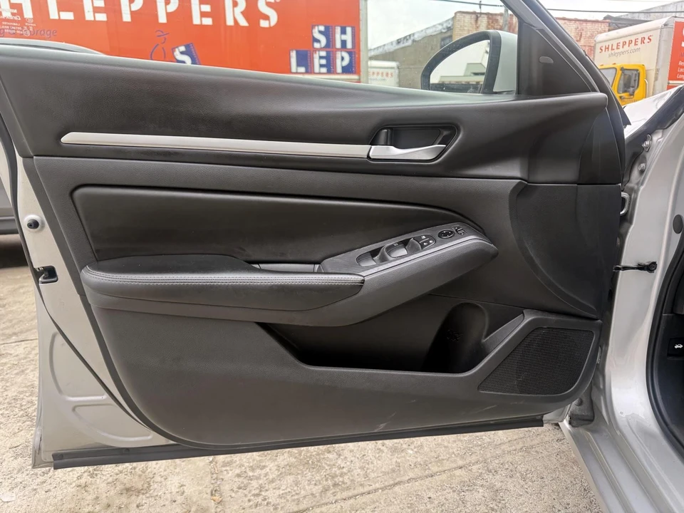 2022 Nissan Altima 6th Gen - Image 20 of 21