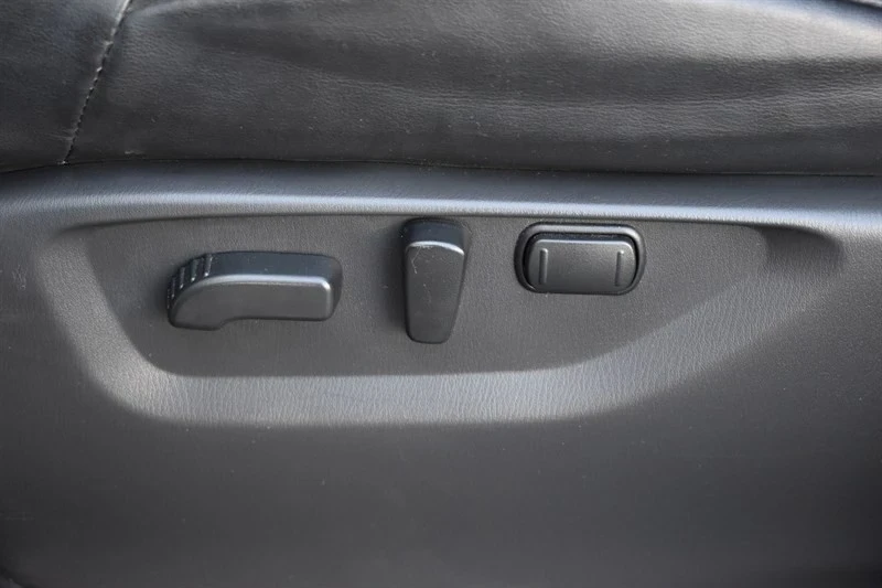 2022 Nissan Armada - Image 15 of 21