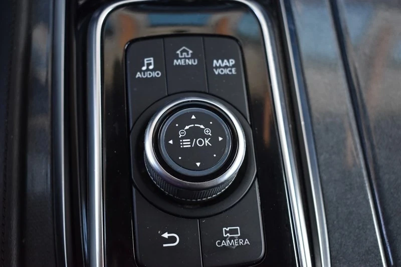 2022 Nissan Armada - Image 19 of 21