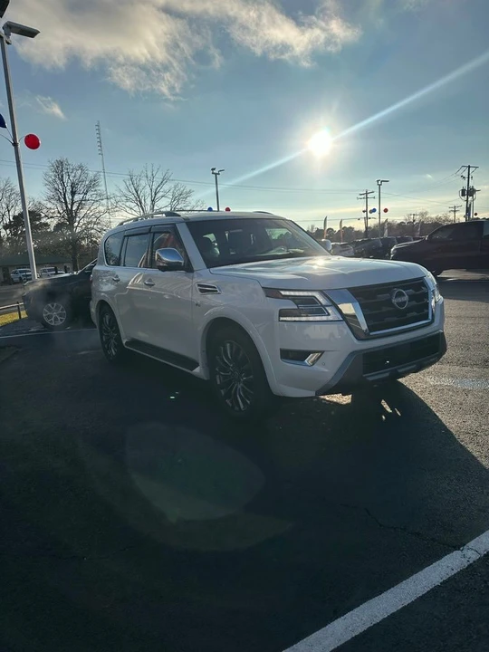 2022 Nissan Armada - Image 4 of 12