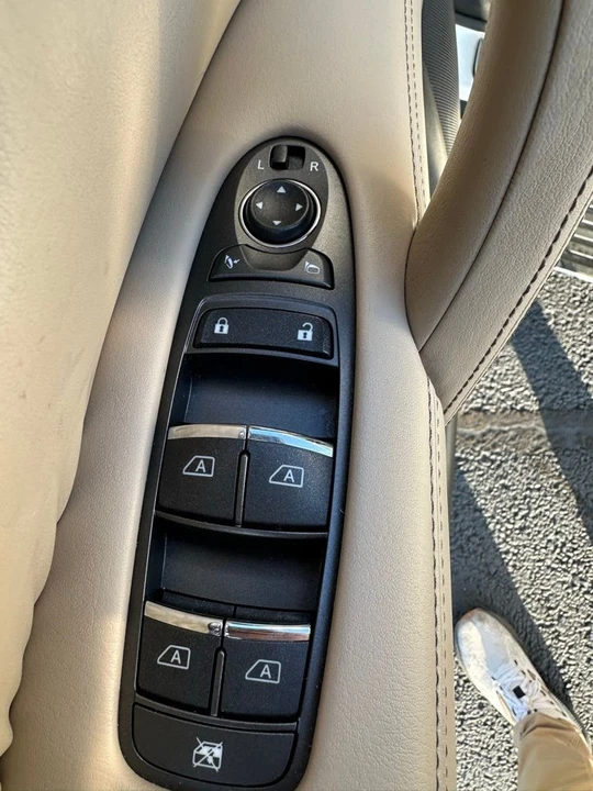 2022 Nissan Armada - Image 11 of 12