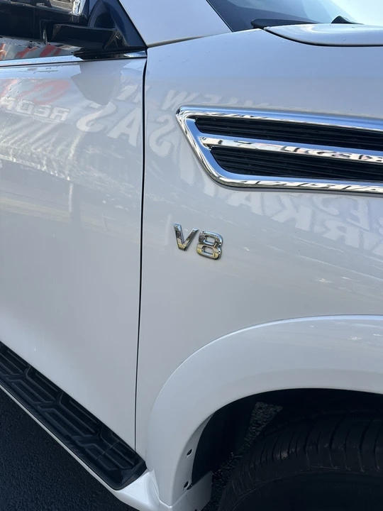 2022 Nissan Armada - Image 8 of 12
