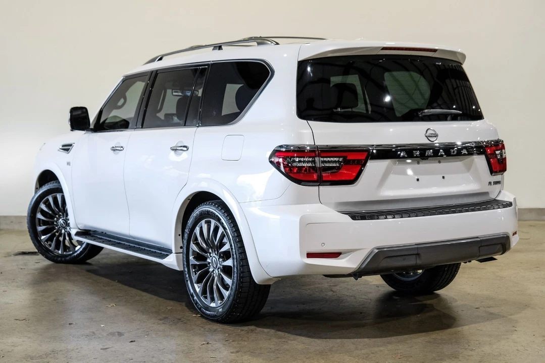 2022 Nissan Armada - Image 6 of 12