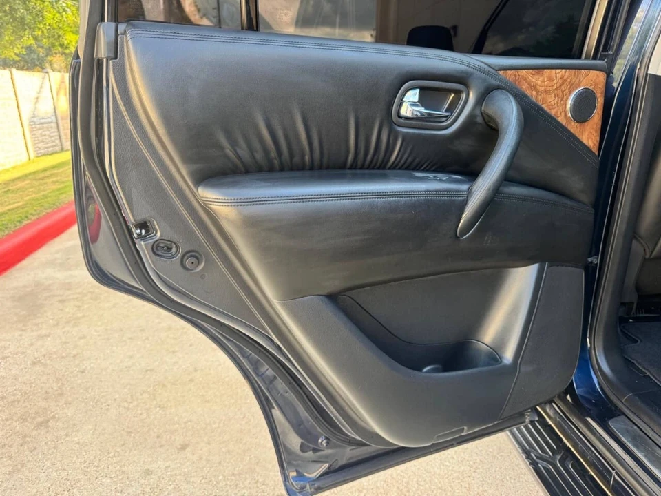2022 Nissan Armada - Image 10 of 12