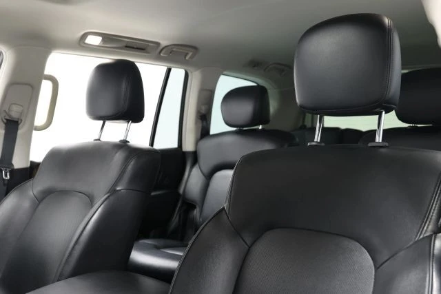 2022 Nissan Armada - Image 15 of 21