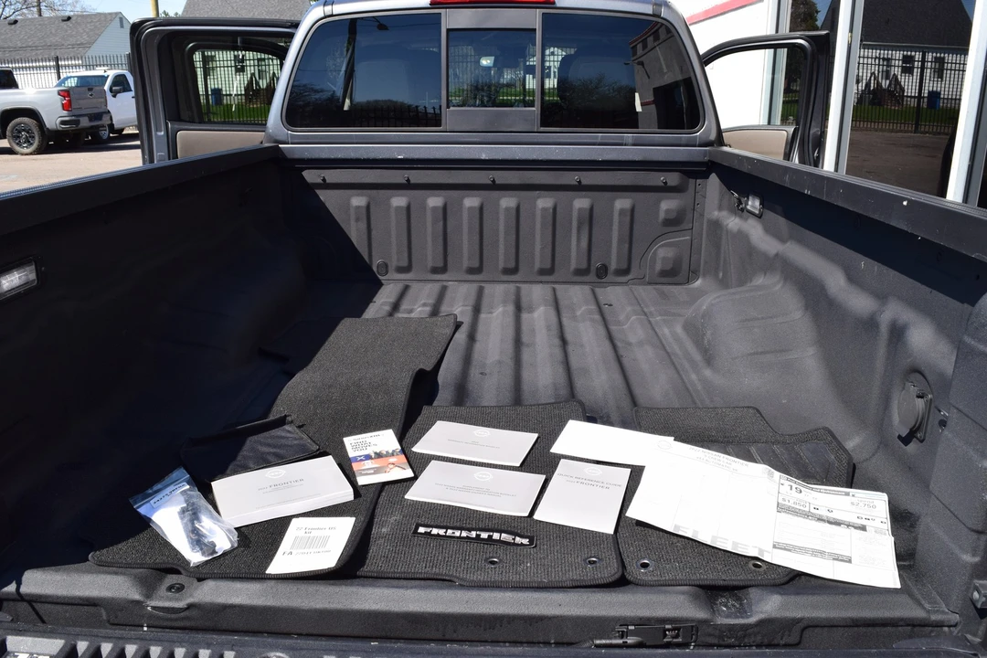 2022 Nissan Frontier 3rd Gen - Image 15 of 21