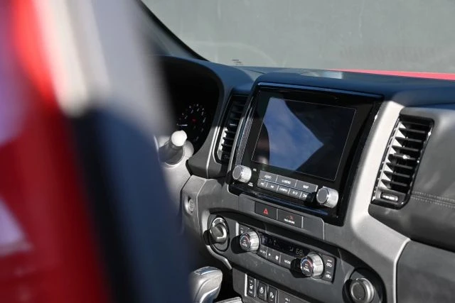 2022 Nissan Frontier 3rd Gen - Image 14 of 21