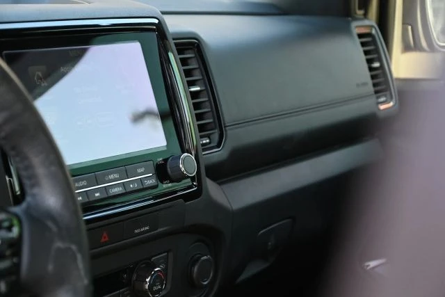 2022 Nissan Frontier 3rd Gen - Image 13 of 21