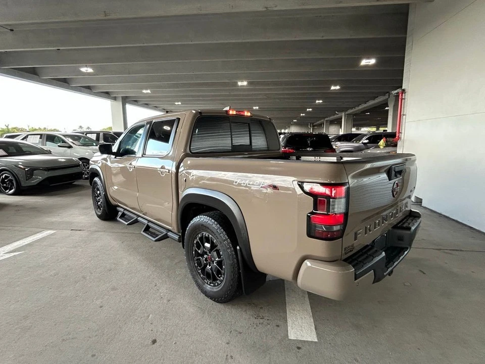 2022 Nissan Frontier 3rd Gen - Image 3 of 12