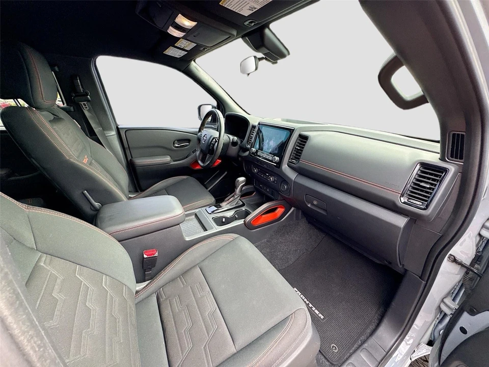 2022 Nissan Frontier 3rd Gen - Image 15 of 16