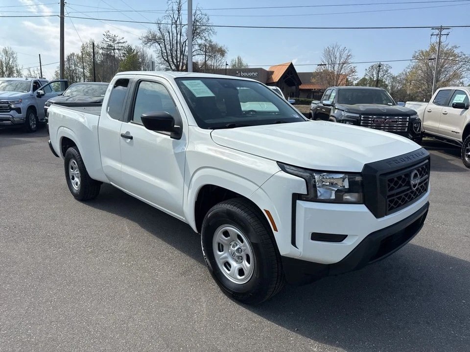 2022 Nissan Frontier 3rd Gen - Image 7 of 31