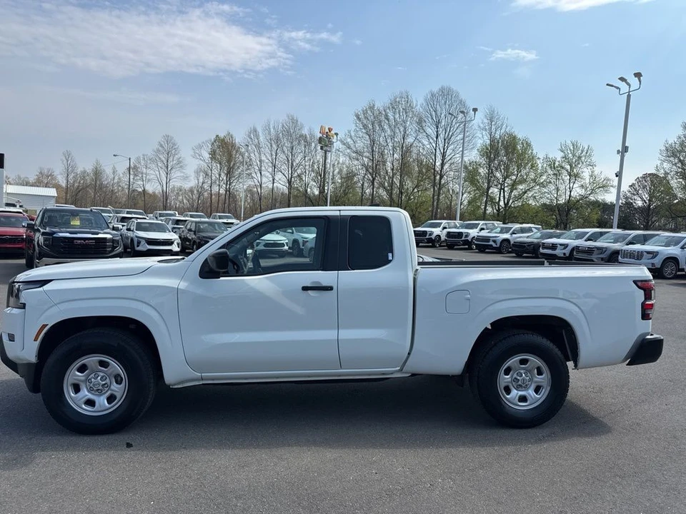 2022 Nissan Frontier 3rd Gen - Image 2 of 31