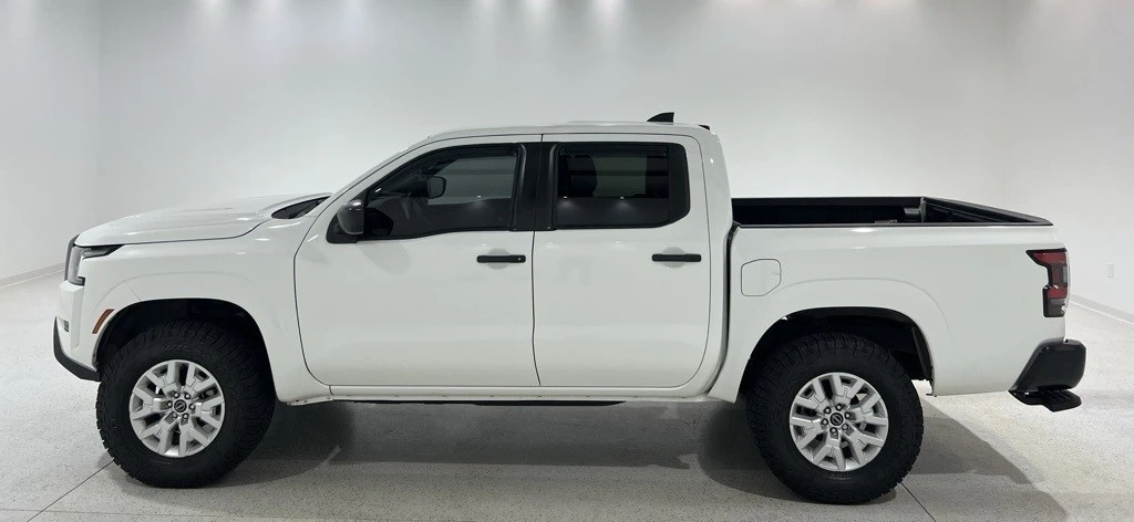 2022 Nissan Frontier 3rd Gen - Image 2 of 21