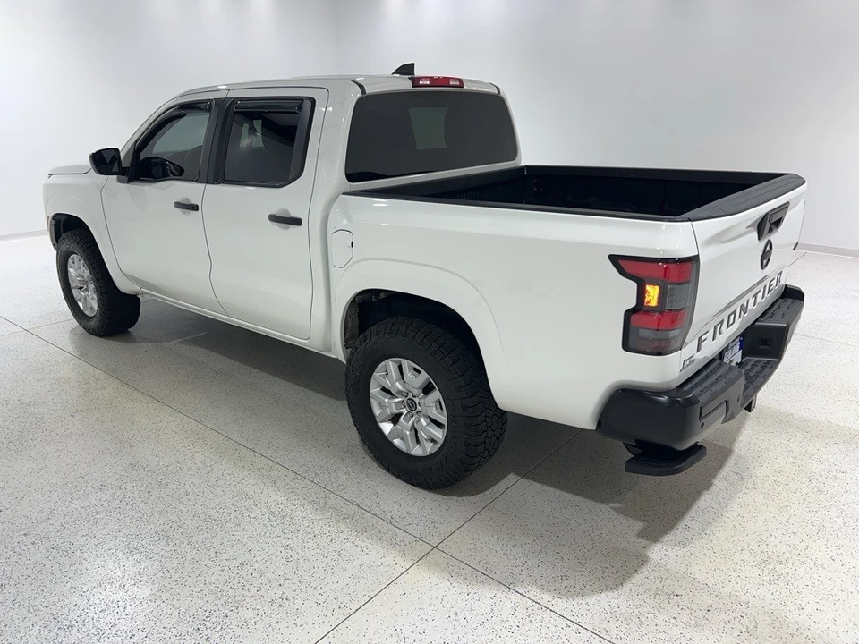 2022 Nissan Frontier 3rd Gen - Image 3 of 12