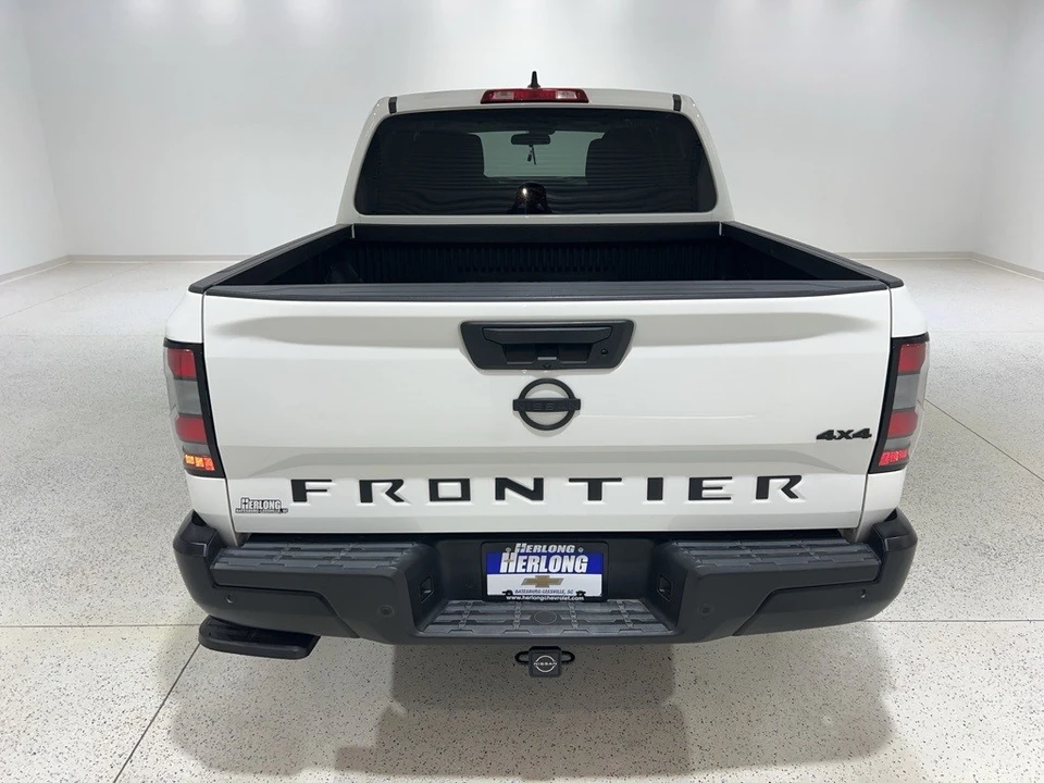 2022 Nissan Frontier 3rd Gen - Image 4 of 12