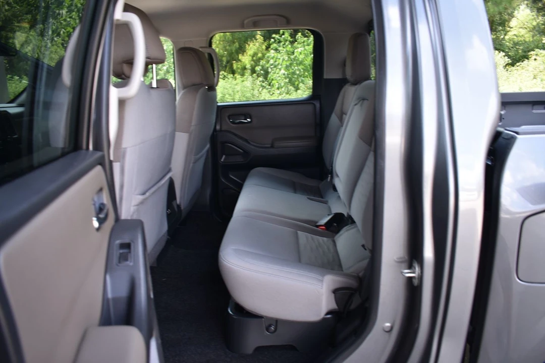 2022 Nissan Frontier 3rd Gen - Image 11 of 21